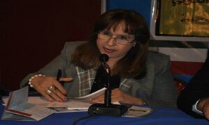 سفارة الجمهورية اليمنية بالقاهرة والمستشارة عائشة العولقي مديرة المركز الثقافي اليمني