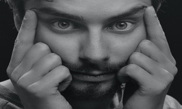 اعرف أصدقائك واكتشف المزيف منهم 4 المزيف